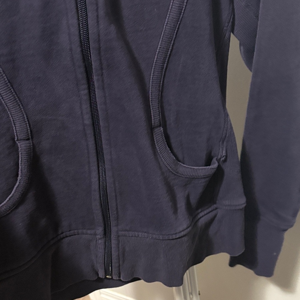 Lululemon jacket - Picture 4 of 6